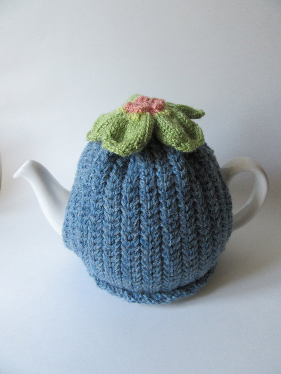 Tea cosie tea cosy - denim blue with anemone flower