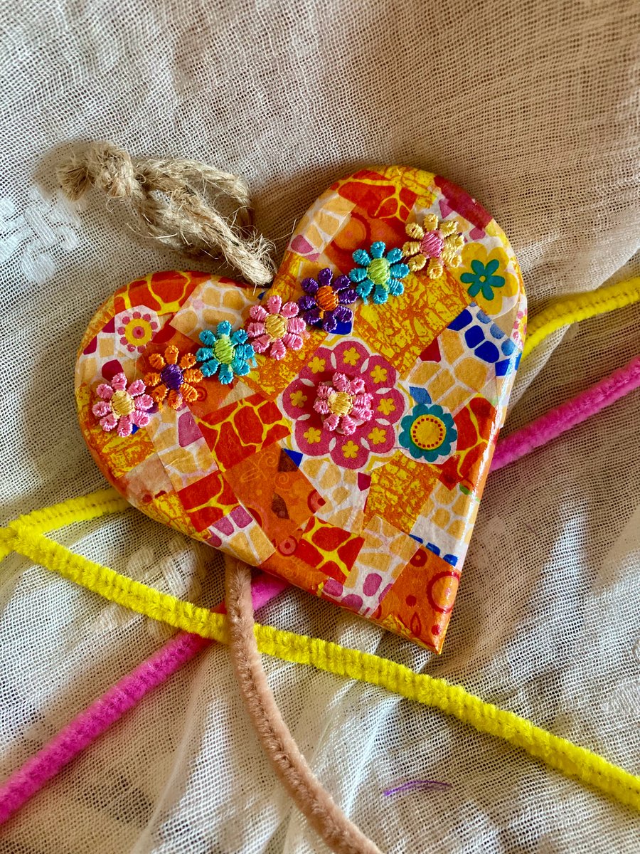 Wooden decopatch sunshine heart