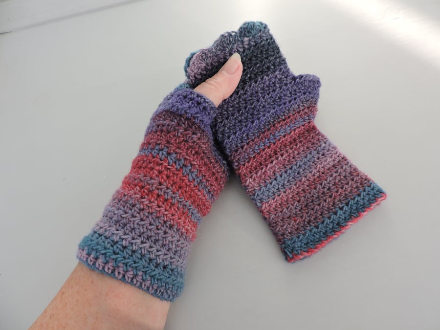 Fingerless Mitts   Wool and Acrylic Dark Blue Light Blue Red
