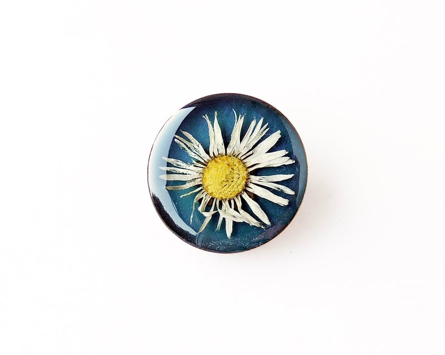 Daisy Brooch - Seconds (612a)