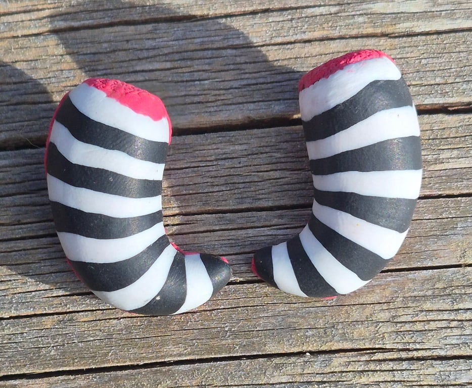 Beetlejuice Stripy Black and White Earrings Tim Burton Halloween 