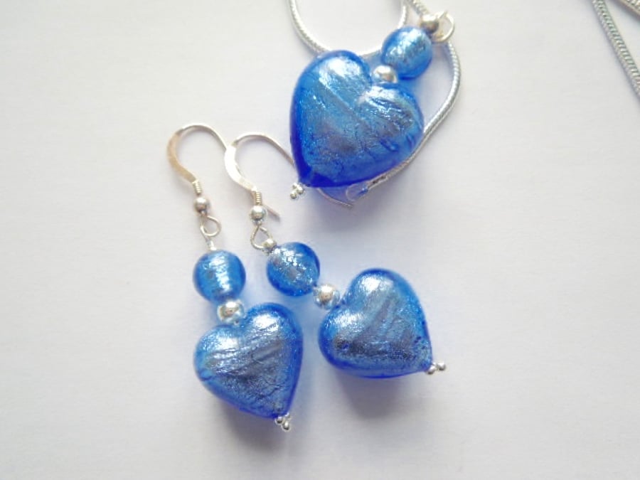 Blue Murano glass pendant and earrings set.