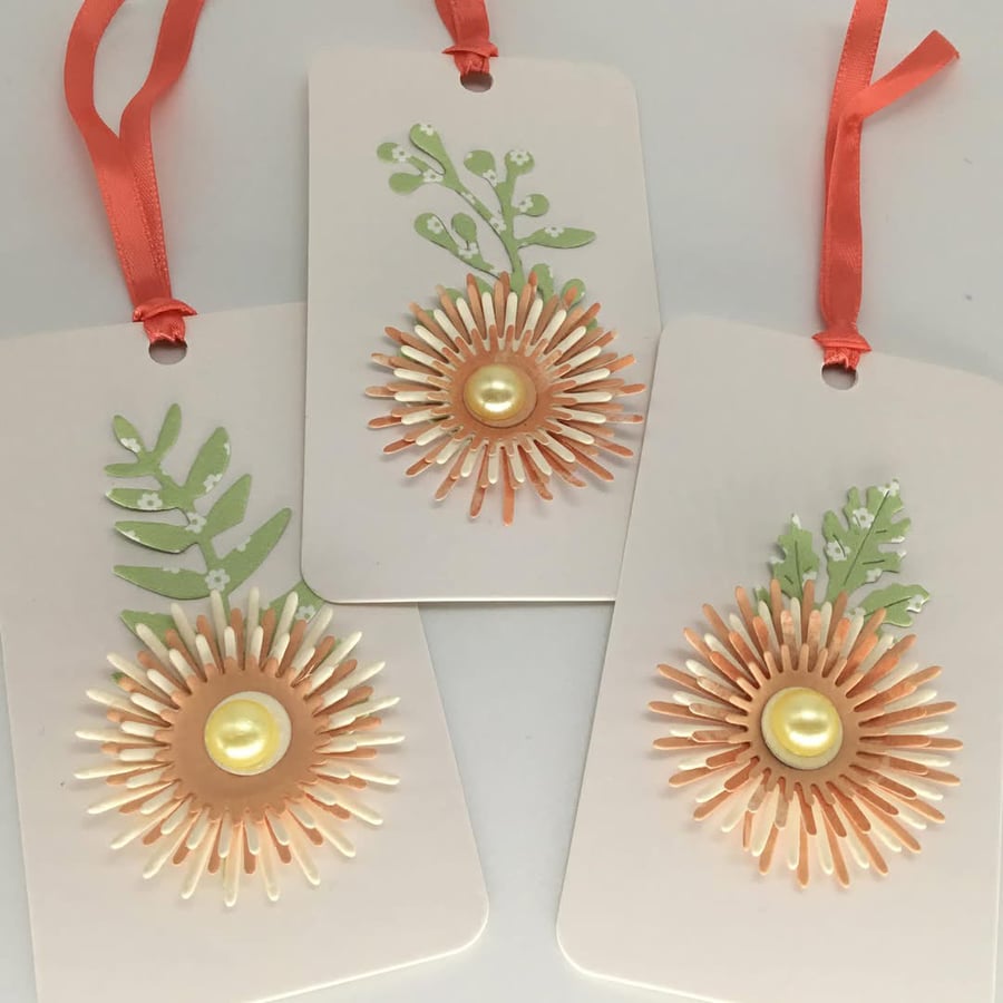 Floral gift tags - peach with lemon pearls