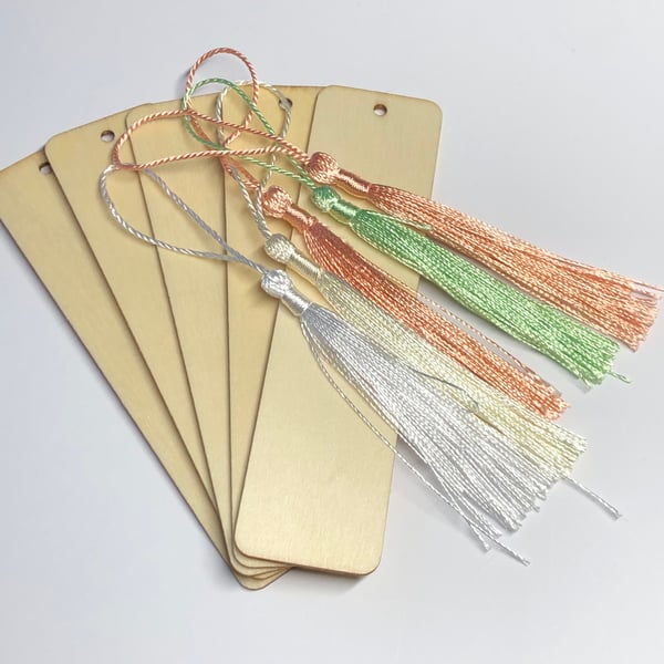 5 wooden bookmark blanks and pastel tassels