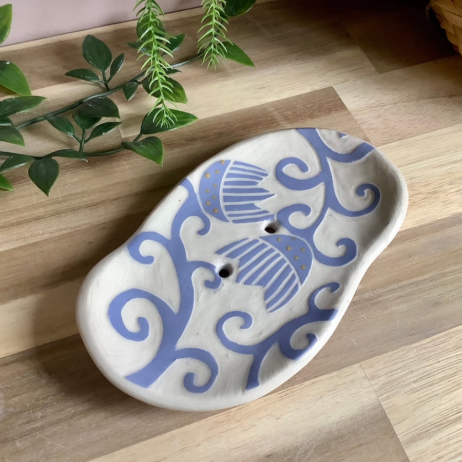Handmade stoneware sgraffito lilac flower soap dish