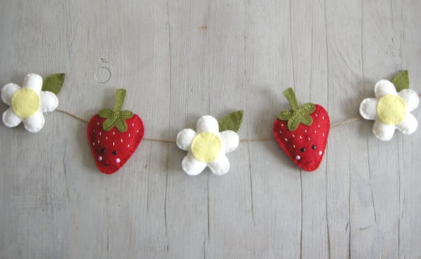 Sewing kit craft kit Make a strawberry and flower felt garland