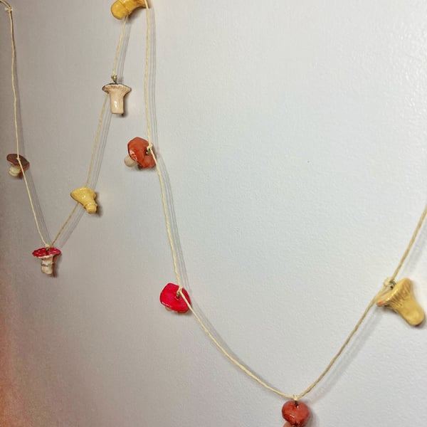 Mushroom garland