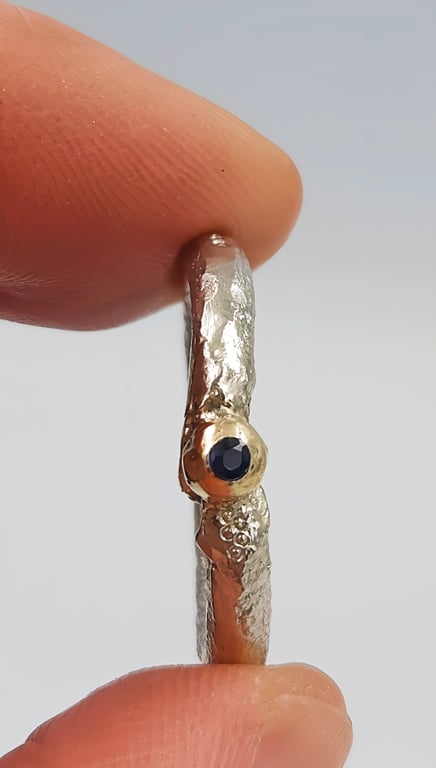 Hand Forged Molten Silver Ring – 9ct Gold, Blue Sapphire - Size M