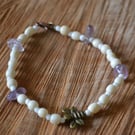 Bee bracelet bone beads with amethyst chips 