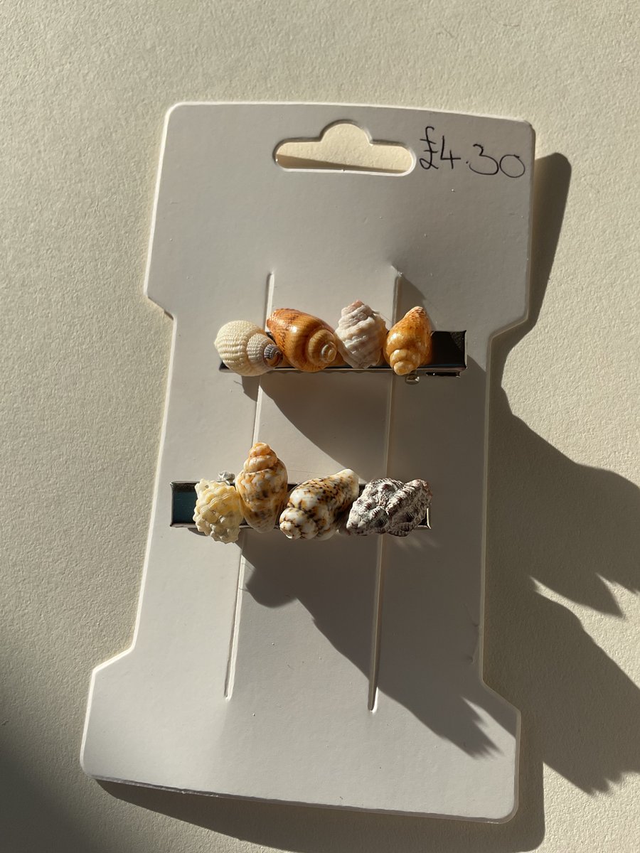 Shell clips