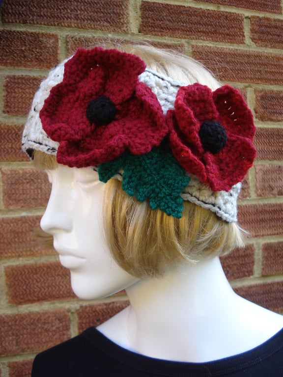Knitted Headband With Two Poppies And Leaves Buttoned At The Back (R644)