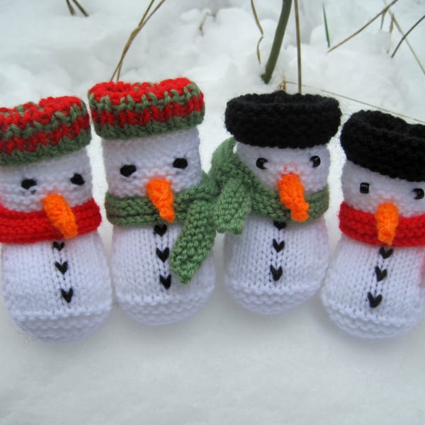 KNITTING PATTERN in pdf - Snowman Baby Booties