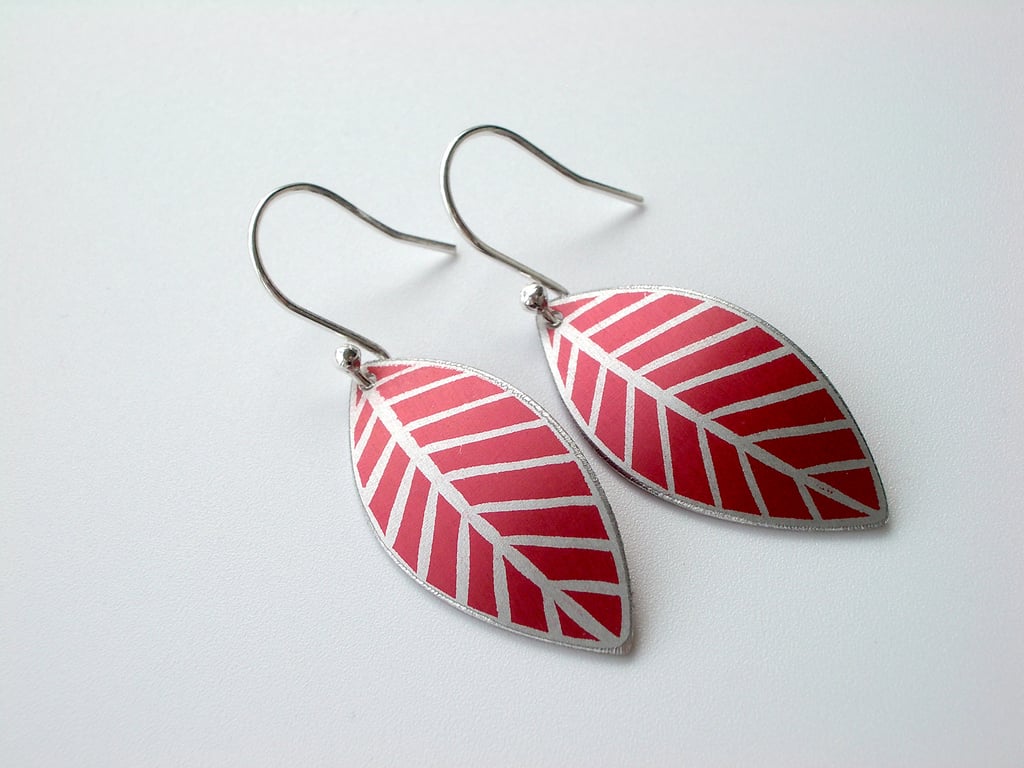 Leaf earrings in red with leaf print