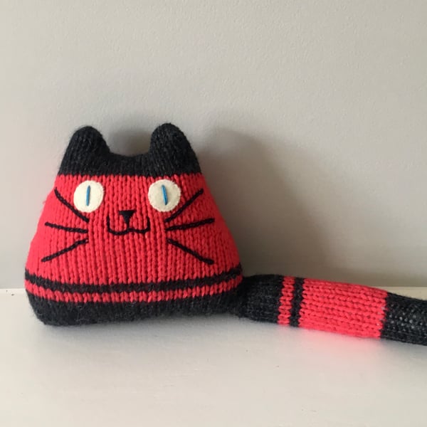 Red knitted kitten decor - gift for cat lady 