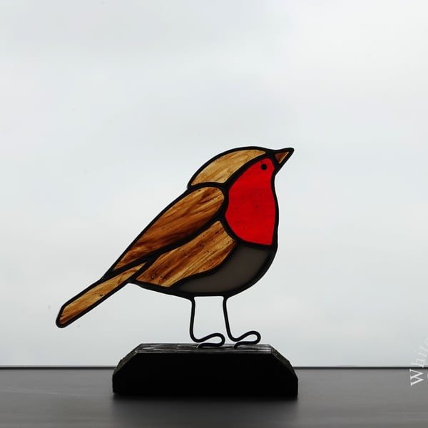 Freestanding Glass Robin British Birds on Wood Base Ornament