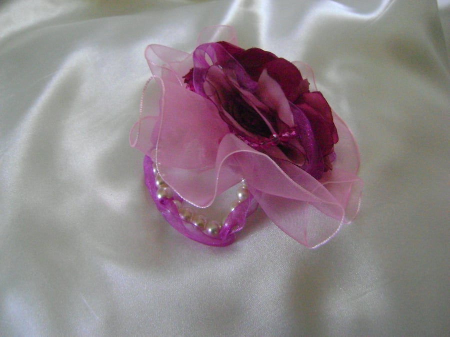 Tutie - Fruti - Lilac,Purple, Pink Mix Flower & Pearl Wrist Corsage