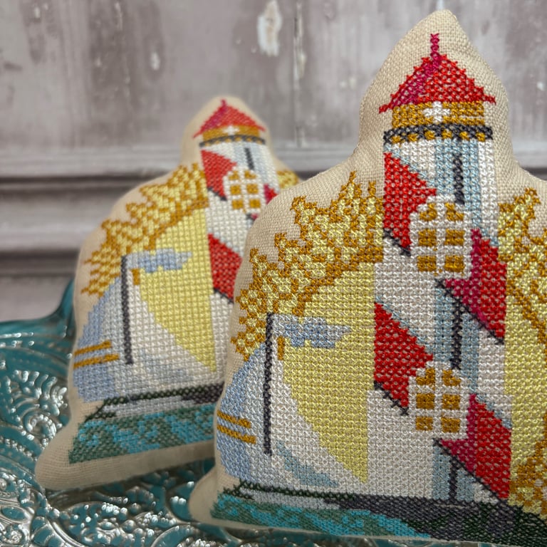 Lighthouse Bowl Filler by Carolee Crafts SY 0008