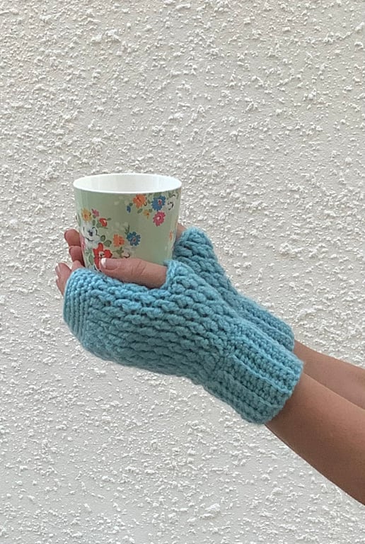 FINGERLESS MITTS , gloves ' Erme Trail '. Soft Wool blend. Aqua blue.