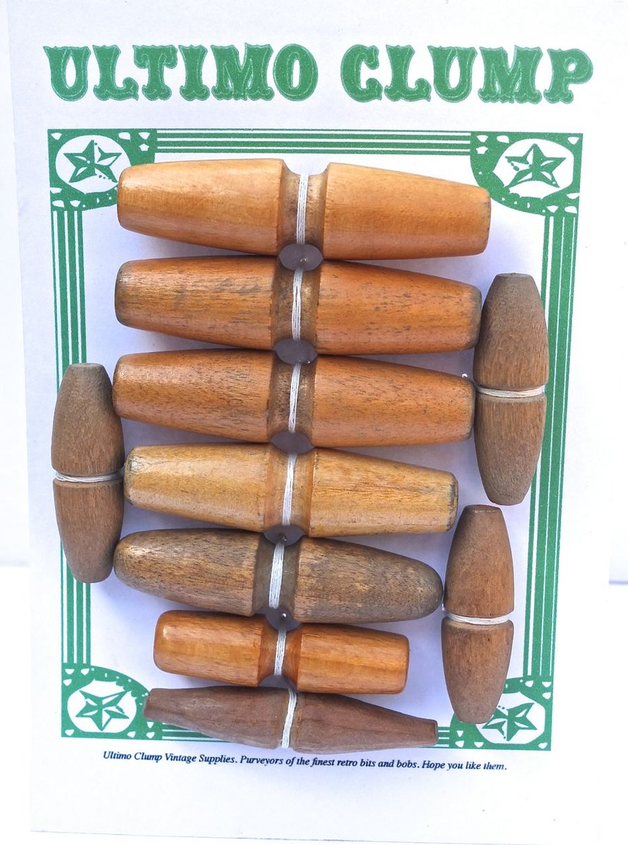 10 Vintage Wooden Toggles