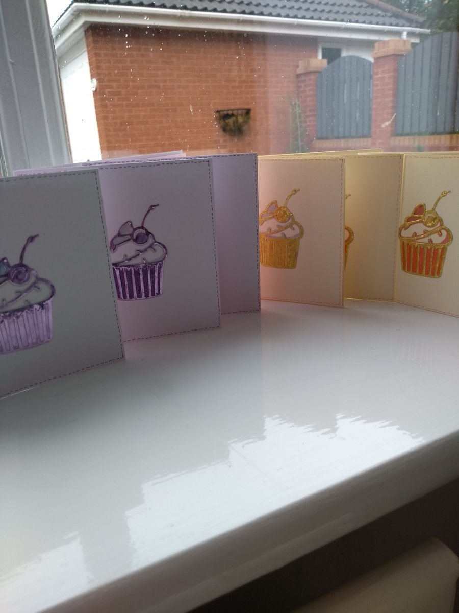 Pack of 6 cupcake cards