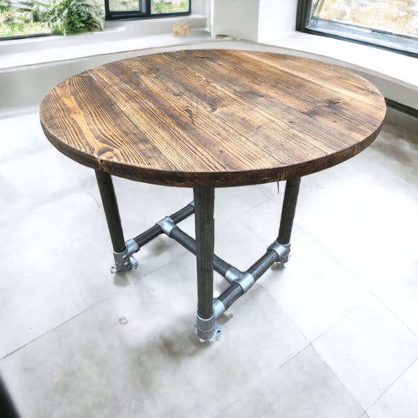 Circular Round Table, Custom Made Reclaimed Scaffold Boards - Tube Pipe Legs THE