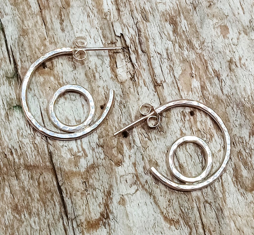 Hammered Sterling Silver Hoop Stud Earrings (ERSSSTHP7) - UK Free Post