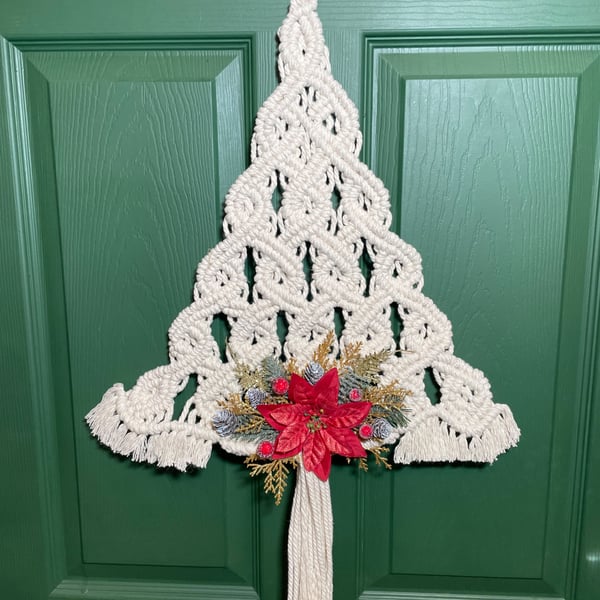 Macrame Christmas Tree Wall Hanging with Poinsettia & Gold Accents – 68cm