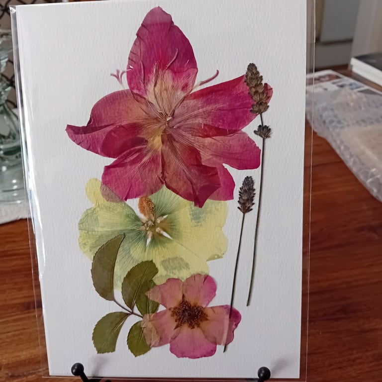Delicate Handmade Pressed Flower picture. Unframed A5 size 8x3inx 5.8in