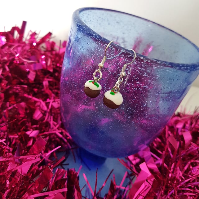 Christmas pudding earrings, quirky, fun, unique, handmade, novel)