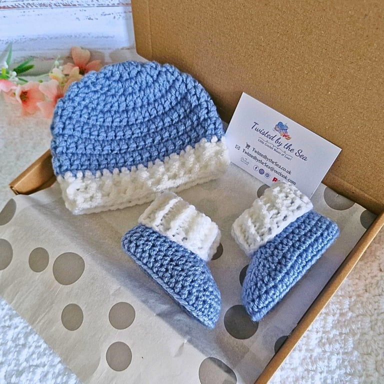 Handmade Crochet Baby Hat and Booties Set – Newborn Gift