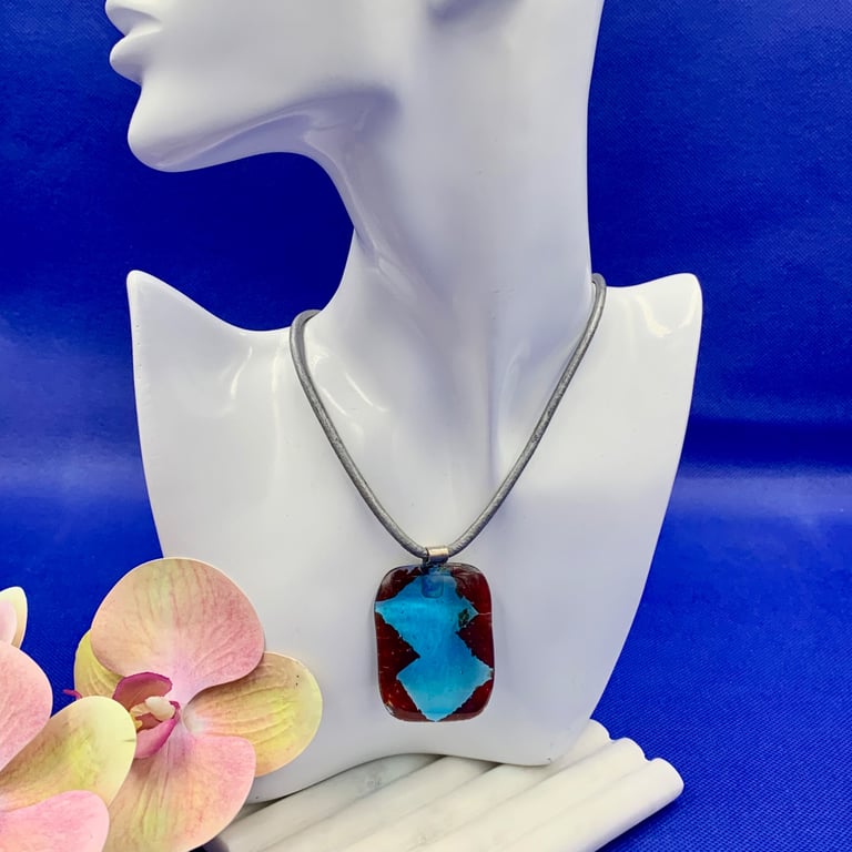 Sterling silver(925) with handmade fused glass cabochon 