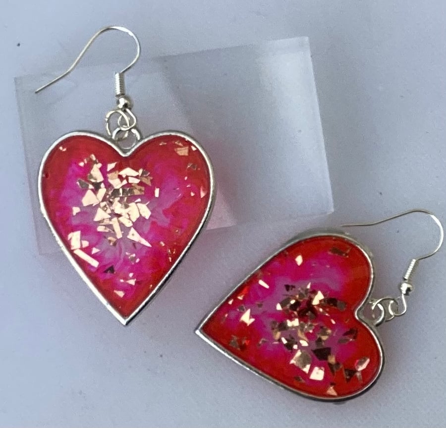 Resin heart earrings 