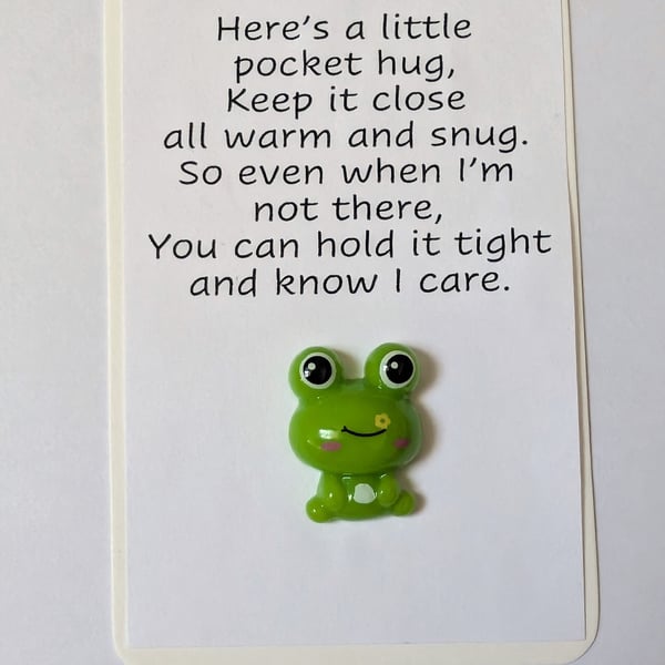 Pocket hugs - green frogs