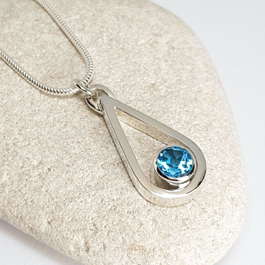 Sterling Silver Blue Topaz Pendant Necklace 
