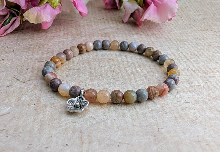 Porcelain jasper and Botswana agate elastic bracelet with flower charm 