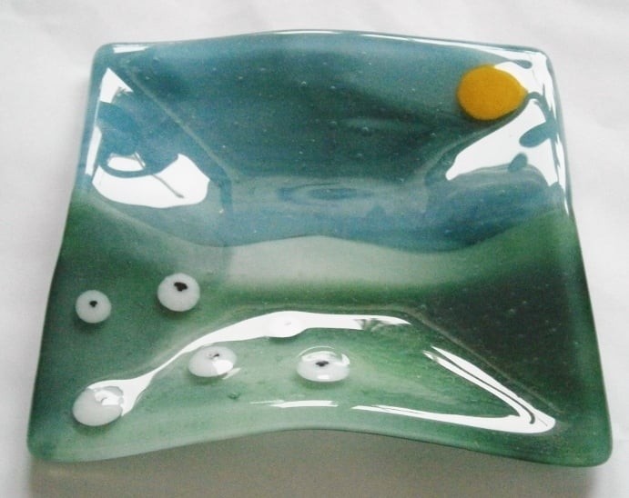 Fused glass Sheepy dish