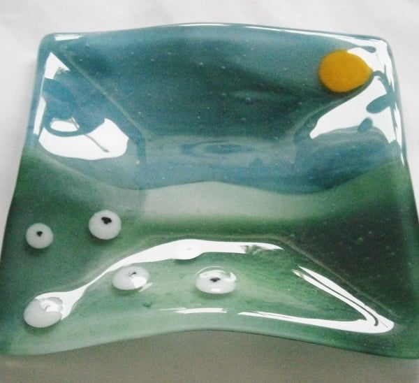Fused glass Sheepy dish