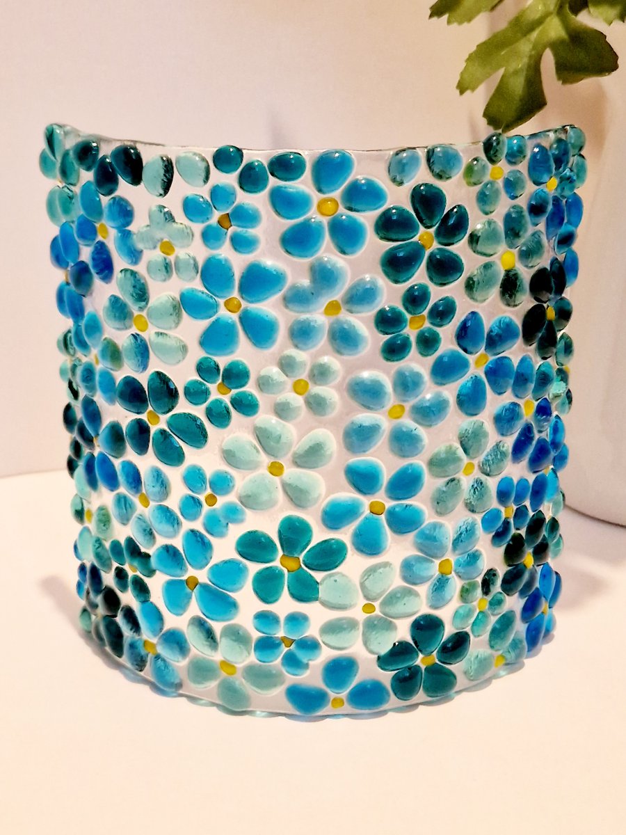 Fused glass blue ditsy curve