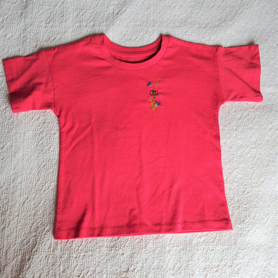 Bee T-shirt, age 3-4 years, hand embroidered
