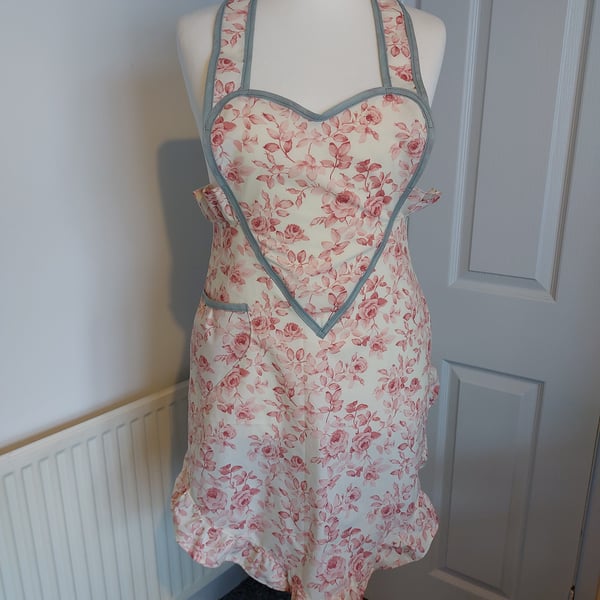 1940's retro style sweetheart apron 
