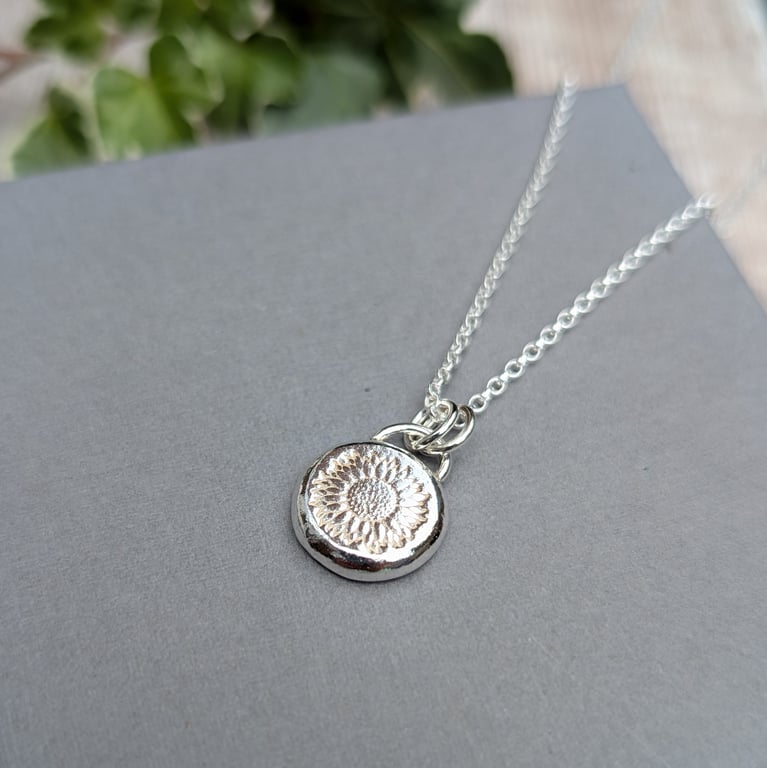 Sterling Silver SunFlower Pebble Necklace - JBJ2072