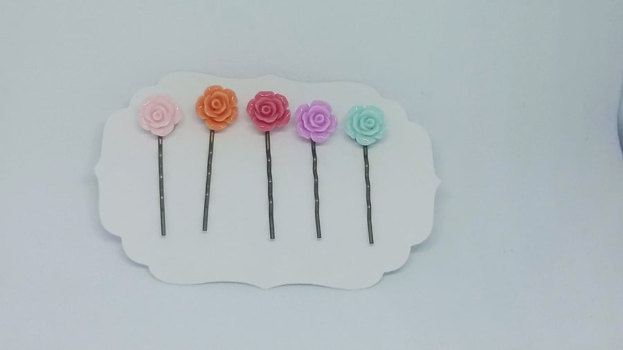 5 flower bobby pins 
