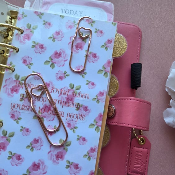Rose Gold Jumbo Paperclip Pen Holder Page Marker