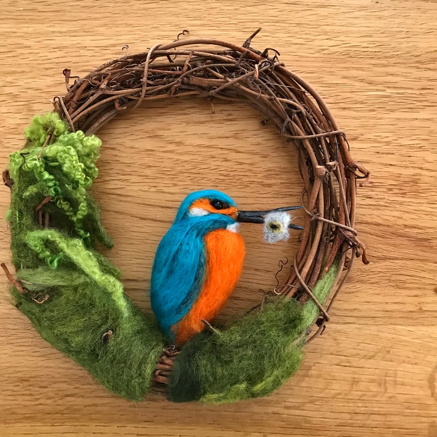 Kingfisher wreath felted bird decoration 