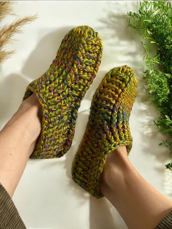 Woodland Merino Wool Blend Crochet Slipper Socks.