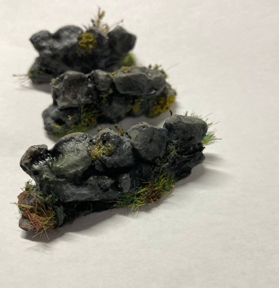 Ruined Drystone Wall (scenery 3 pieces)