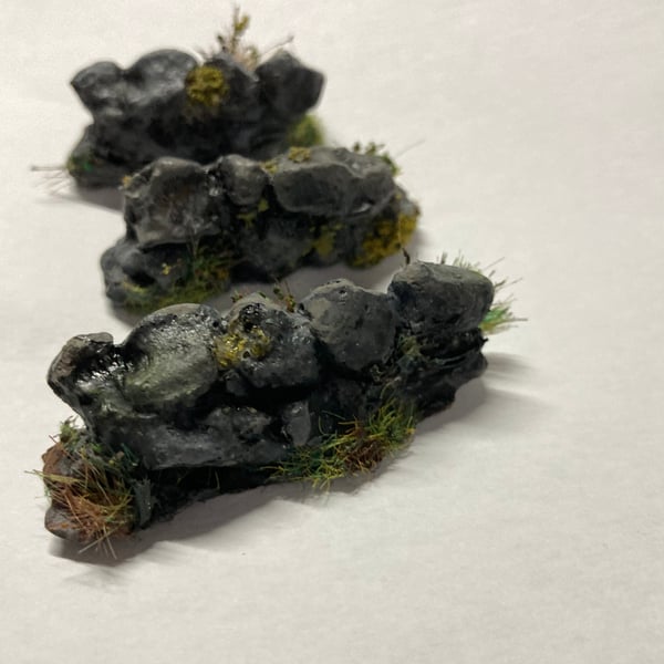 Ruined Drystone Wall (scenery 3 pieces)