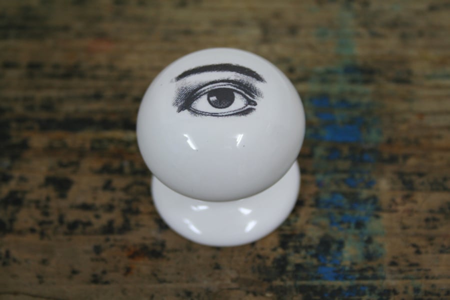 Porcelain cupboard knob