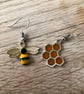 Honey bee and honeycomb natural world dangly earrings - Image 5