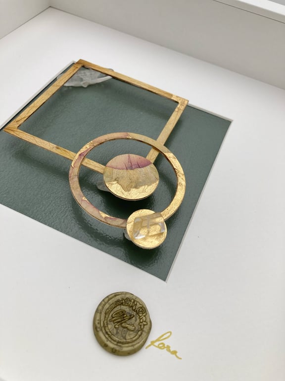 Kivi - Original Botanical Art with Rose Petals, Gold and Rock Crystal